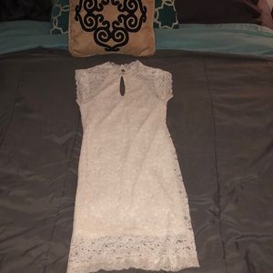 White lace fitted dress